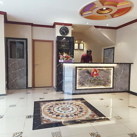 Capital O 90897 Island City Hotel Τζωρτζ Τάουν Εξωτερικό φωτογραφία