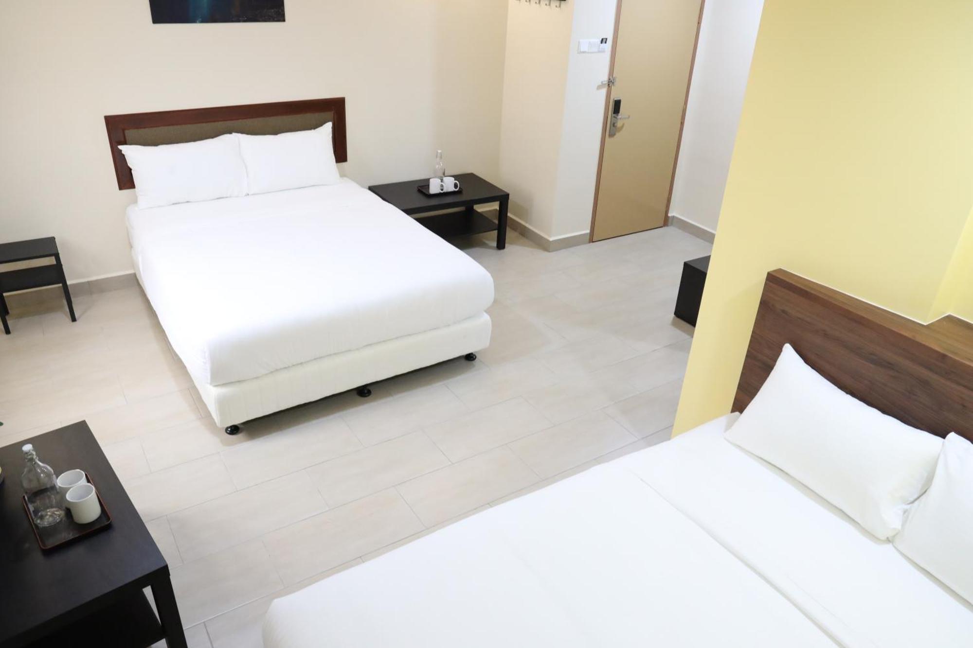 Capital O 90897 Island City Hotel Τζωρτζ Τάουν Εξωτερικό φωτογραφία