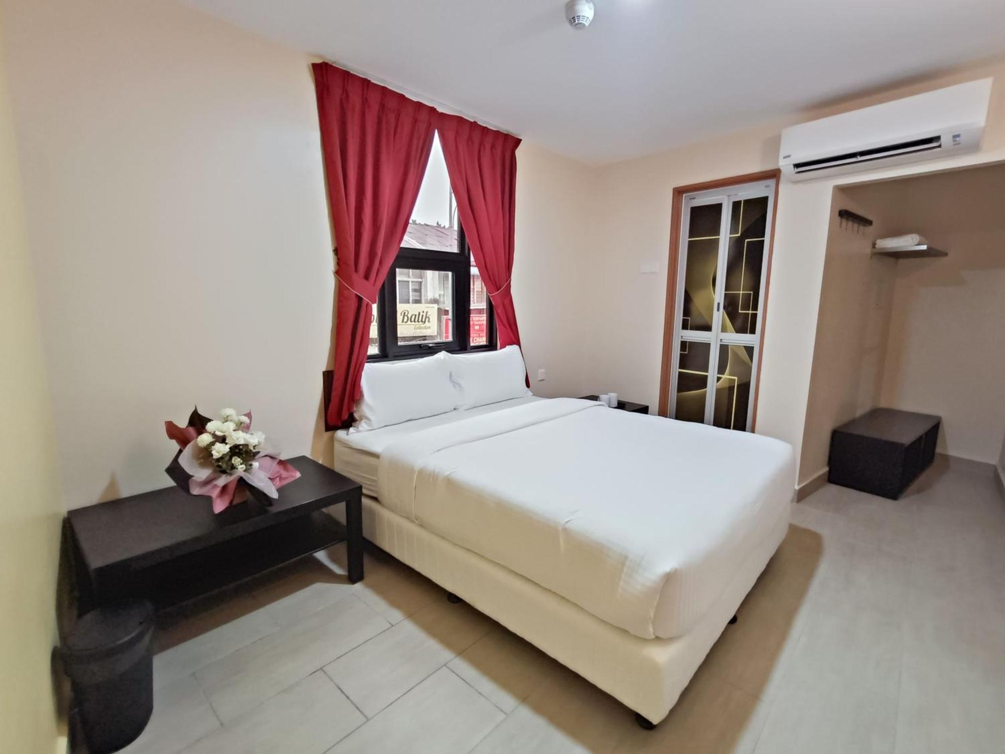Capital O 90897 Island City Hotel Τζωρτζ Τάουν Εξωτερικό φωτογραφία
