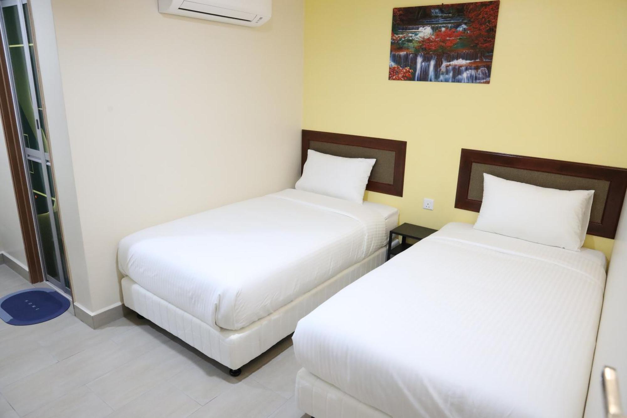 Capital O 90897 Island City Hotel Τζωρτζ Τάουν Εξωτερικό φωτογραφία