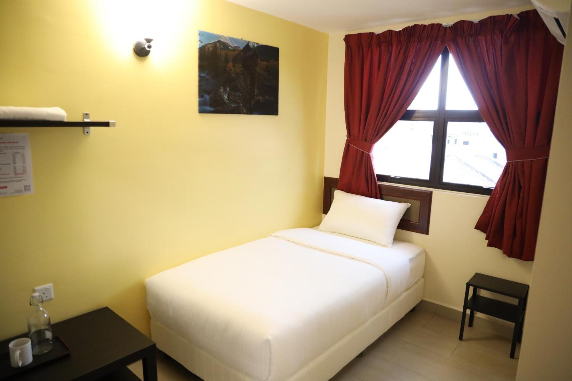 Capital O 90897 Island City Hotel Τζωρτζ Τάουν Εξωτερικό φωτογραφία