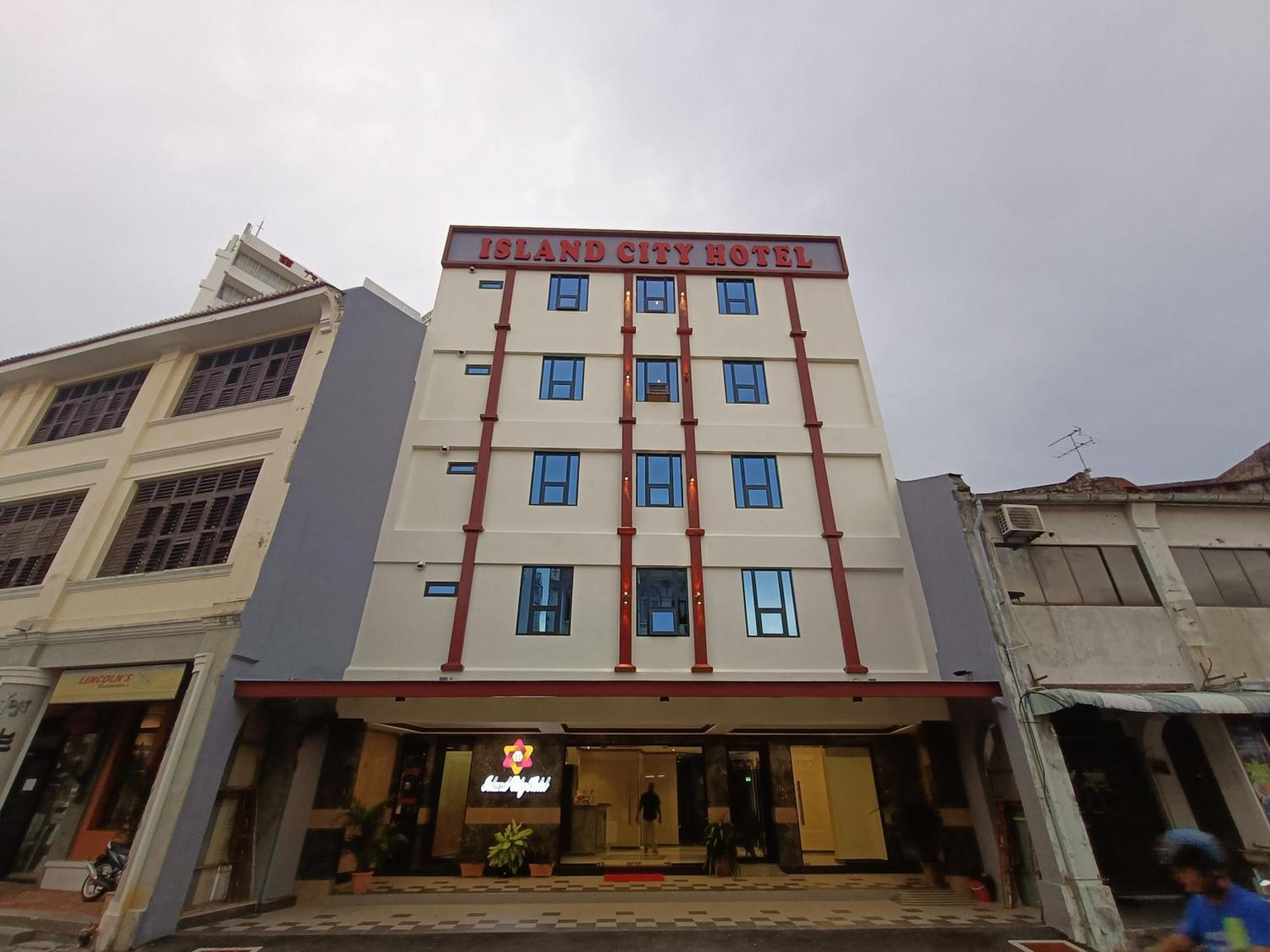 Capital O 90897 Island City Hotel Τζωρτζ Τάουν Εξωτερικό φωτογραφία